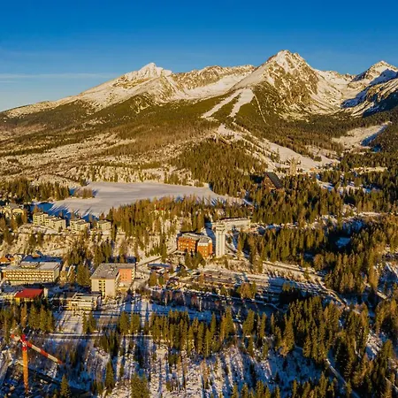 Smrek Martina Apr.c.57 شقة *