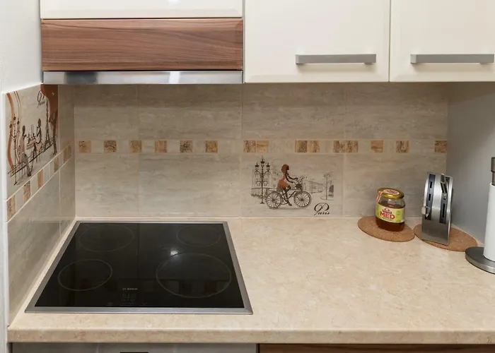 Smrek Martina Apr.c.57 Štrbské Pleso